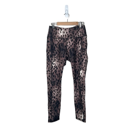 Fabletics High Waisted Side Pockets 7/8 Leggings - Picture 2 of 12